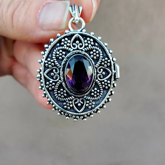New Huge Amethyst 925 Silver Poison Pendant. - Picture 6 of 16